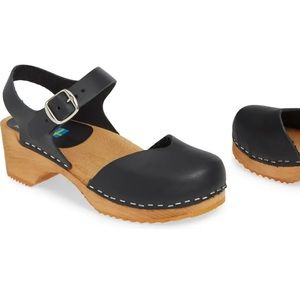 MIA- Sofia Black Clogs